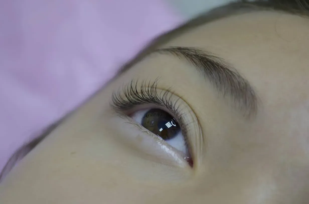 Ламинирование ресниц. Этапы процедуры.