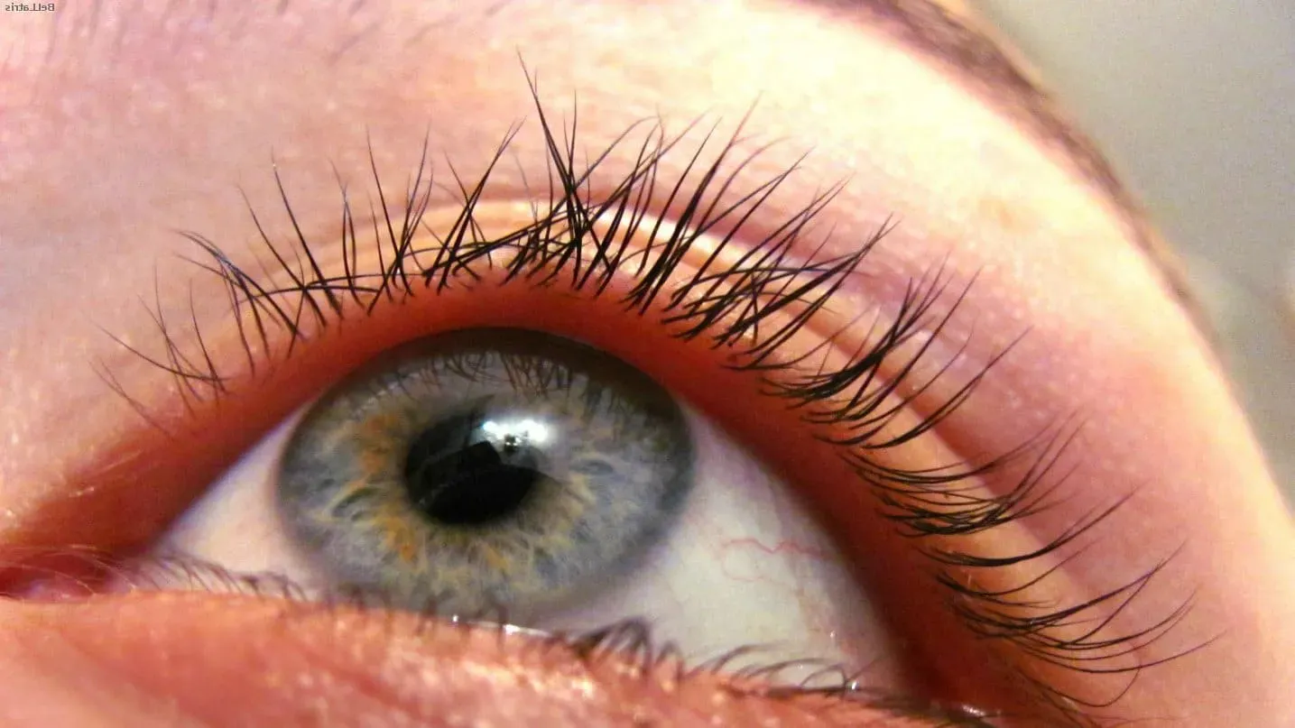 Можно ли исправить неудачное ламинирование ресниц?